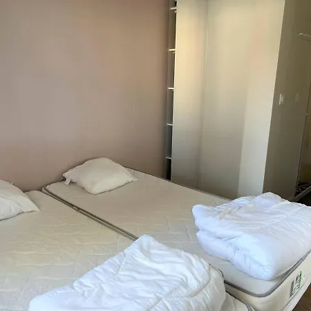 T1 Bis A 10 Min Des Thermes, Terrasse, Internet, Parking Prive - - Fr-1-495-111 *