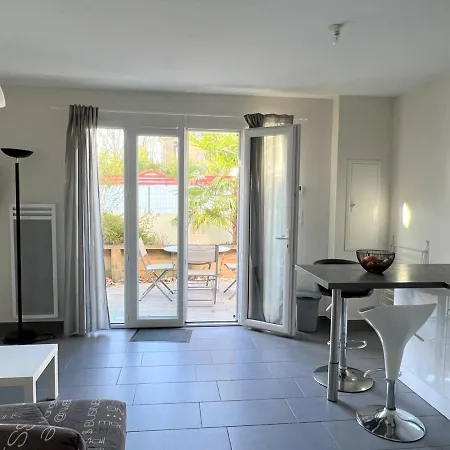 T1 Bis Confortable Avec Terrasse, Parking Prive, Proche Thermes - Fr-1-495-111 Apartment Cambo-les-Bains